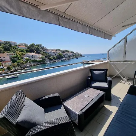 Mare Apartment Cara
