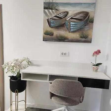 Apartment Mare Cara